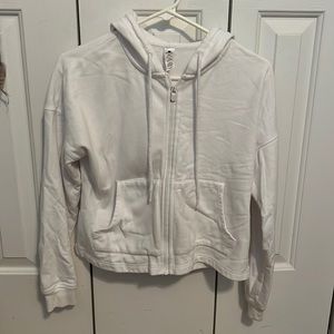 Cropped white jacket